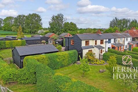 3 bedroom end of terrace house for sale
