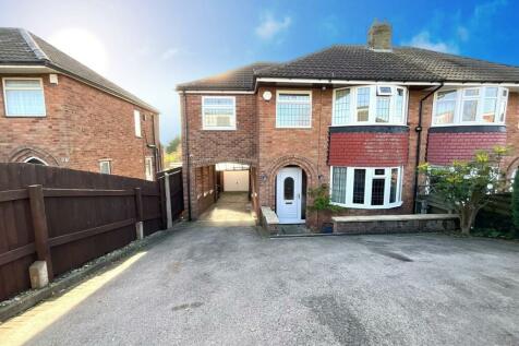 4 bedroom semi-detached house for sale