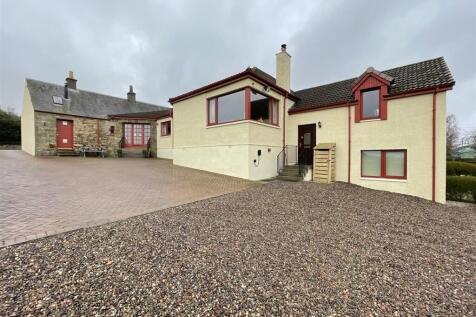 5 bedroom end of terrace house for sale