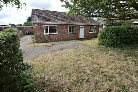 4 bedroom detached bungalow for sale