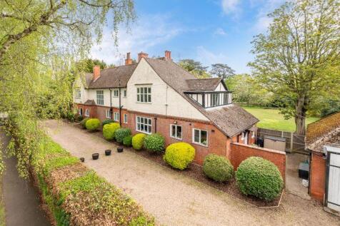 Raftsund, Cromwell Avenue, Woodhall Spa 7 bed detached house for sale