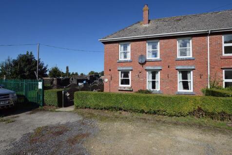 2 The Holdings, St. Leonards Avenue... 3 bed semi