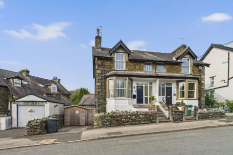 4 bedroom semi-detached house for sale