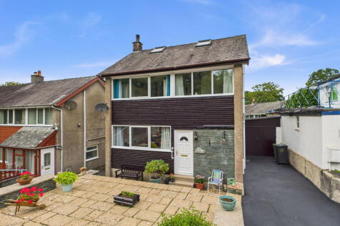 2 bedroom detached house for sale