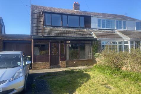 Staward Avenue, Seaton Delaval... 3 bed semi