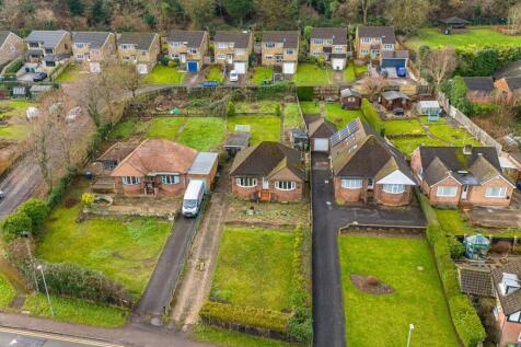 Kingsmead Road, Loudwater, HP11 2 bed detached bungalow for sale