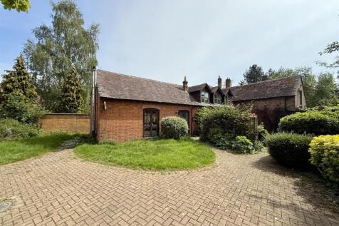 Two Mile Lane, Highnam GL2 3 bed cottage for sale