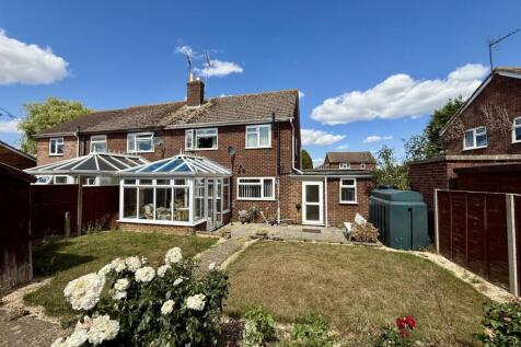 Phillimore Gardens, Frampton On... 3 bed semi