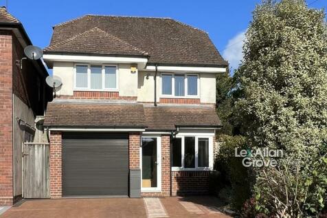 3 bedroom detached house for sale