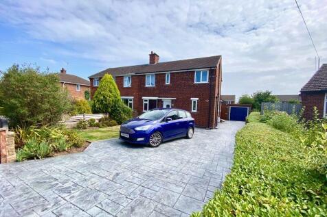 Beech Heyes Drive, Weaverham 3 bed semi