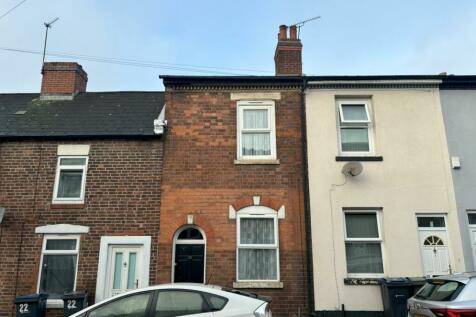 Terraced house for sale