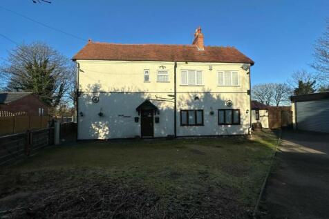 63 Delph Lane, Brierley Hill, DY5 2YF 3 bed detached house for sale