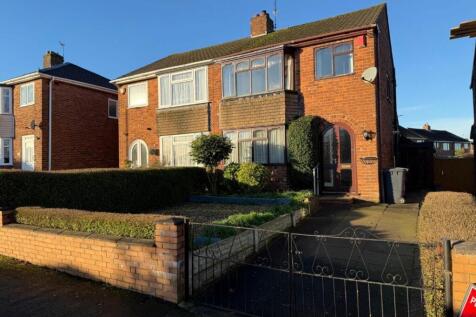 10 Five Oaks Road, Willenhall, WV13 3JS 3 bed semi