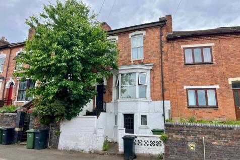 100 Wylds Lane, Worcester, WR5 1DJ 3 bed terraced house for sale