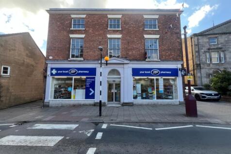 Flat 1, 47 High Street, Cheadle... 3 bed flat for sale