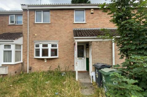 17 Fairlawn Way, Willenhall, WV12 5XQ 3 bed terraced house for sale