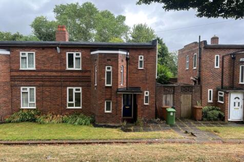 76 Great Bridge Road, Bilston, WV14 8LG 3 bed semi