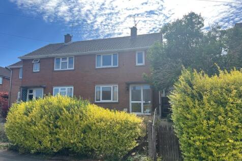 3 Langetts Road, Coleford... 3 bed semi