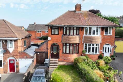 18 St. Katherines Road, Oldbury, B68 9TT 3 bed semi