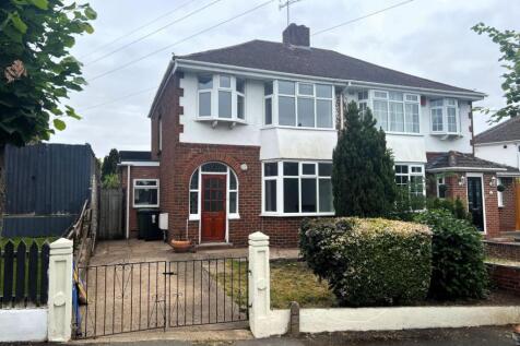 6 Stainburn Avenue, Worcester, WR2 5HQ 3 bed semi