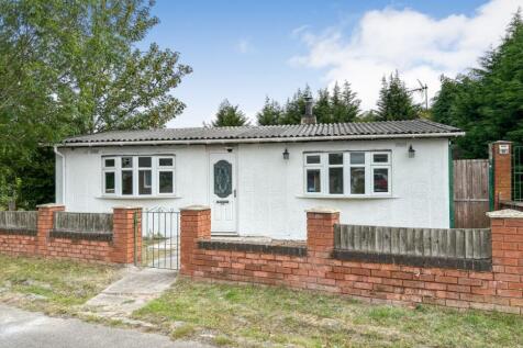 55 Alamein Road, Willenhall, WV13 3TU 2 bed detached bungalow for sale