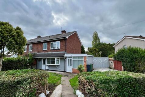 12 Central Drive, Walsall, WS3 2QQ 3 bed semi