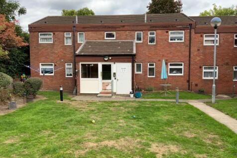 4 The Furlong, Wednesbury, WS10 9SU 1 bed flat for sale