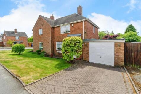 13 Arthur Street, Cannock... 2 bed semi