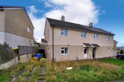 41 Cornwall Drive, Brimington... 3 bed semi