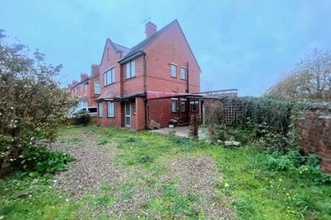 18 Aston Road, Wem, Shrewsbury, SY4 5BA 3 bed detached house for sale