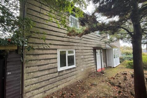 31 Beech Gardens, Lichfield, WS14 9EB 3 bed semi