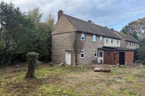 32 Beech Gardens, Lichfield, WS14 9EB 3 bed semi