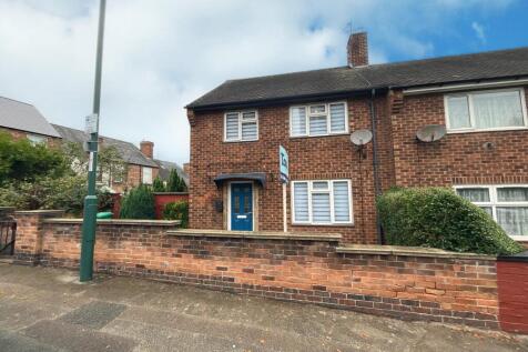 3 bedroom end of terrace house for sale