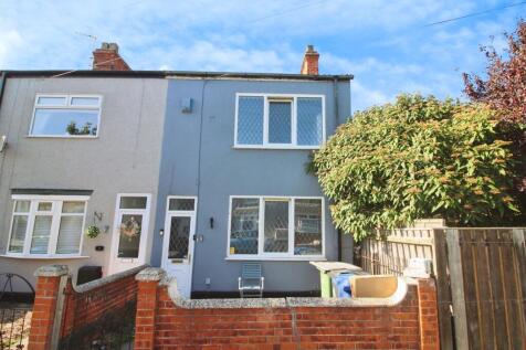5 bedroom end of terrace house for sale