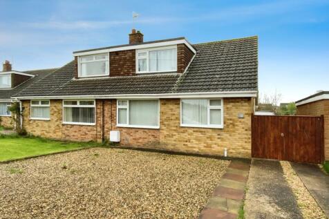 2 bedroom semi-detached bungalow for sale