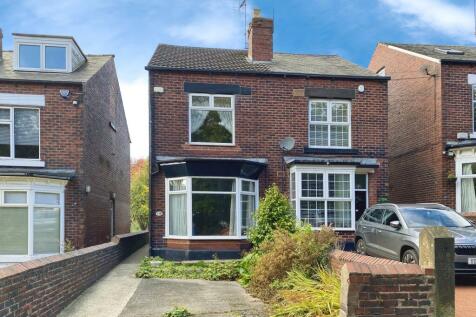 3 bedroom semi-detached house for sale