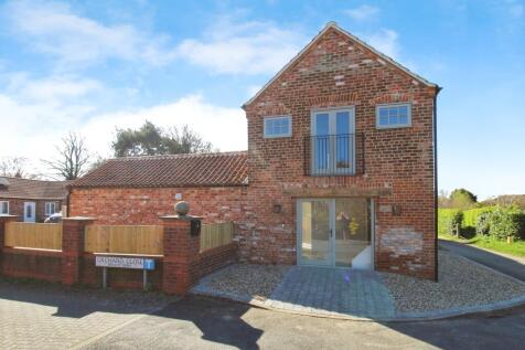 2 bedroom detached house for sale