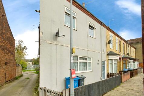 2 bedroom end of terrace house for sale