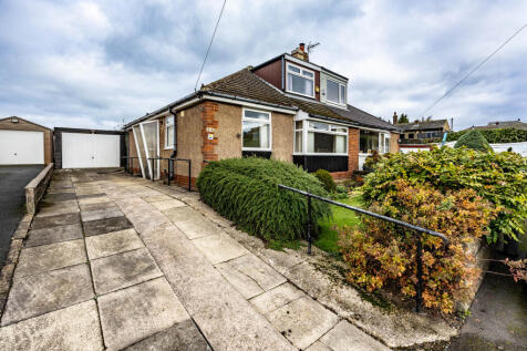 3 bedroom semi-detached bungalow for sale