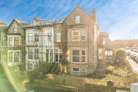 7 bedroom semi-detached house for sale