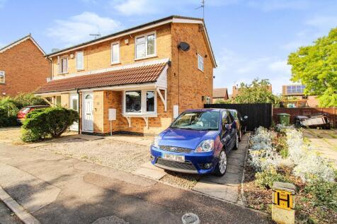 Sunnymead, Werrington, Peterborough... 3 bed semi