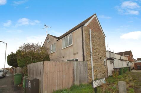 Park terrace, Peterborough... 2 bed end of terrace house for sale
