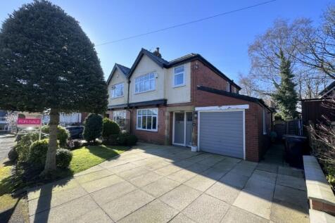 3 bedroom semi-detached house for sale