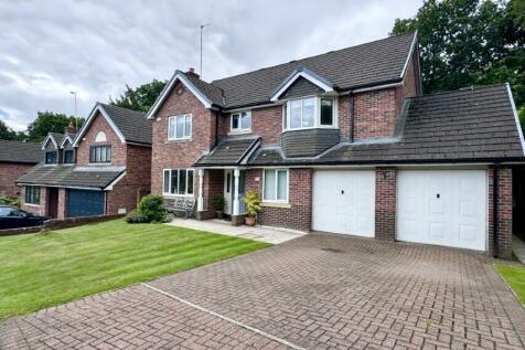 5 bedroom detached house for sale