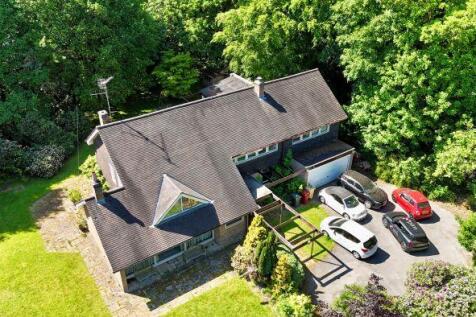 Detached house for sale