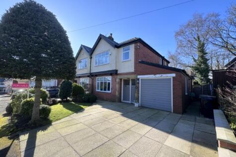 3 bedroom semi-detached house for sale