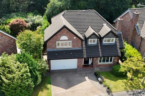 5 bedroom detached house for sale
