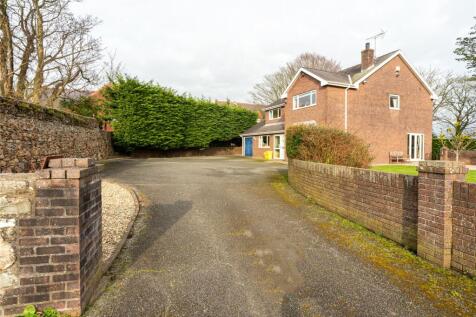 Priestley Road, Caernarfon, Gwynedd... 4 bed detached house for sale