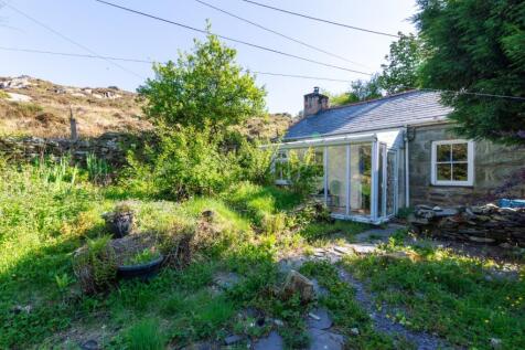 Gallt Y Foel, Caernarfon, Gwynedd, LL55 2 bed detached house for sale