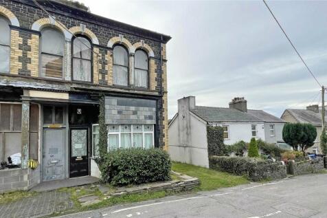 Nantlle Road, Talysarn, Caernarfon... 4 bed semi